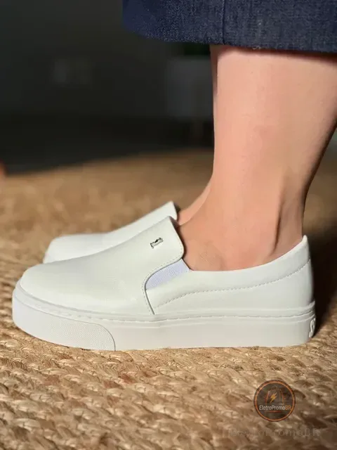 Slip On Santa Lolla Na Cor Pele Branco - 01ac