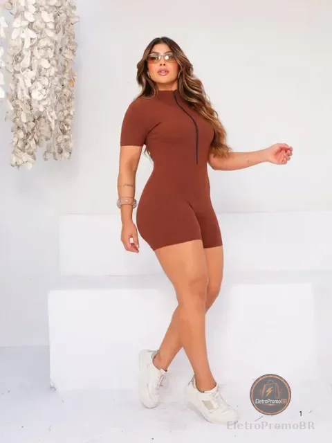 Macaquinho Feminino Moda Gringa Curto Ziper Academia Fitness