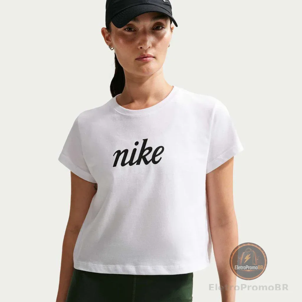 Camiseta Nike Sportswear Club Heritage Feminina