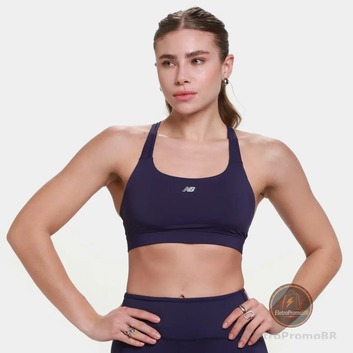 Top New Balance Essentials Run Feminino