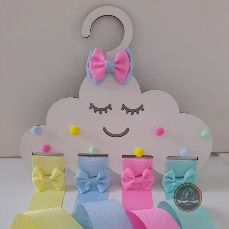 Organizador de laço infantil porta laços nuvem MDf colorido, cabide menina decorado pompom.