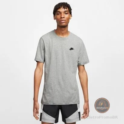 Camiseta Nike Sportswear Club Masculina