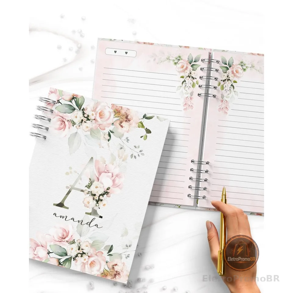 Caderno A5 Floral personalizado com inicial e nome