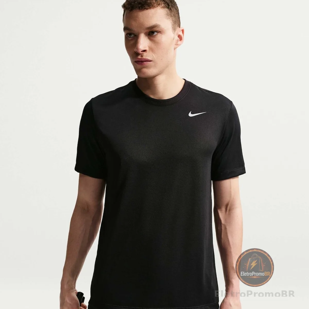Camiseta Nike Dri-FIT Legend Masculina