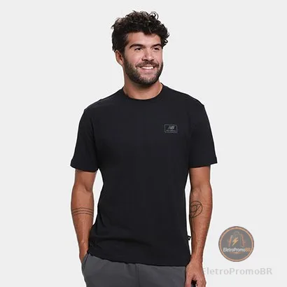 Camiseta New Balance Woven Label Masculina