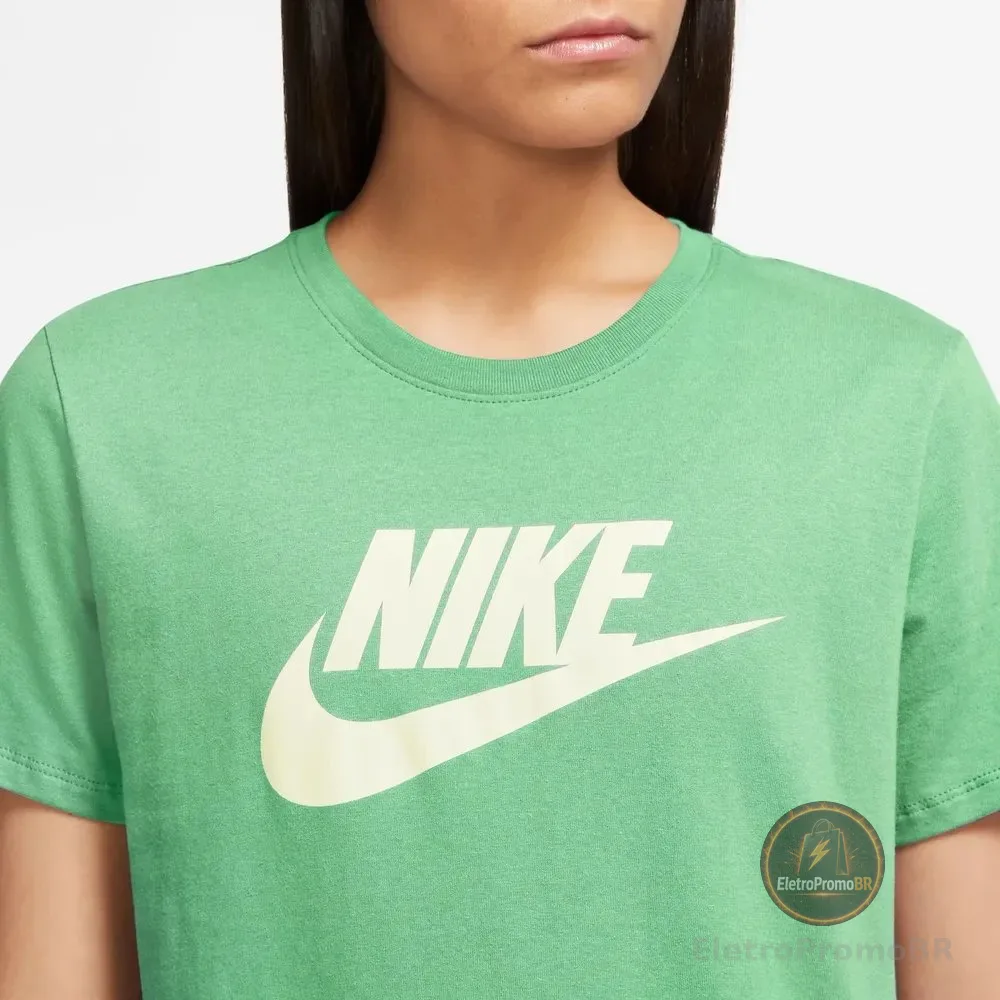 Camiseta Nike Sportswear Essentials Feminina Verde/branco P
