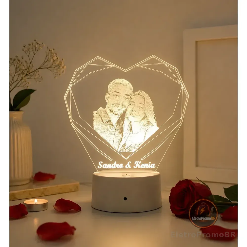 Luminária Led 3d Personalizada Casal Namorados 26cm Preto 16 Cores