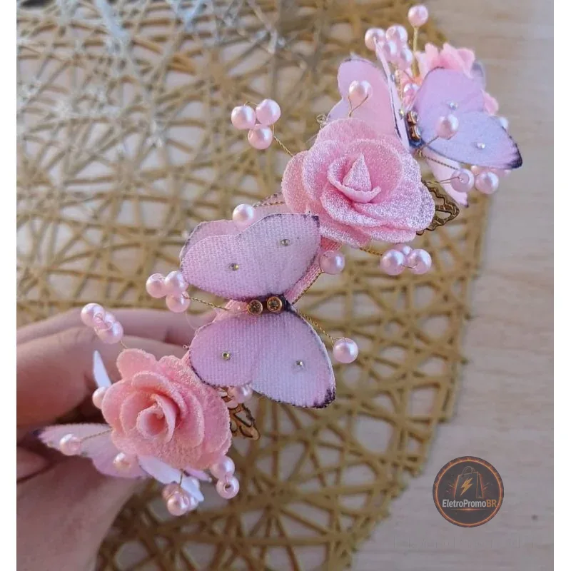 Tiara Jardim Encantado Luxo 🌸 Pérolas e Strass 🌸 Faixa Antialérgica