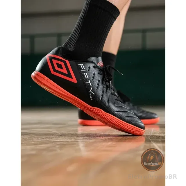 Chuteira Umbro Futsal Masculina Controle Bola Toque Preciso