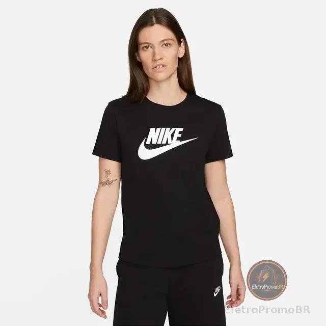 Camiseta Nike Sportswear Essentials Feminina