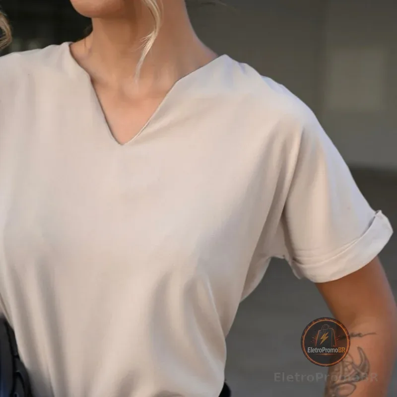 Blusa Feminina Moda Evangeliva Social Tendência Detalhe em V Manga Dobrada Estilosa Promoção