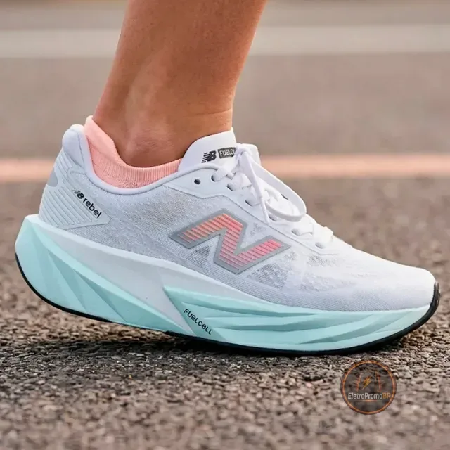 Tenis Para Corrida Feminino New Balance Fuelcell Rebel V5