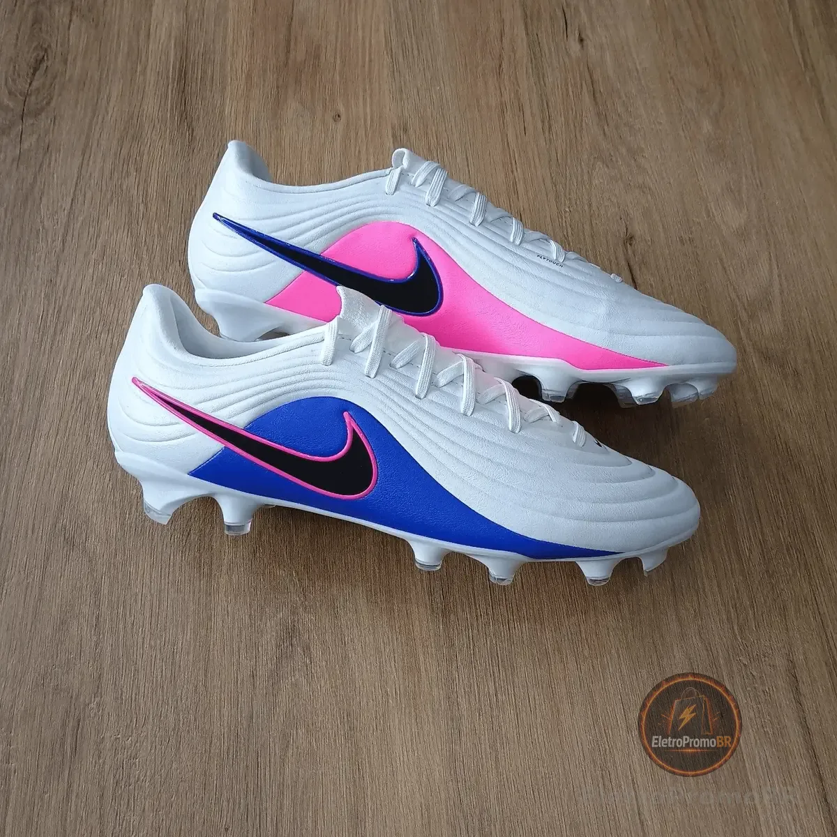 Chuteira Campo Nike Tiempo Maestro Elite