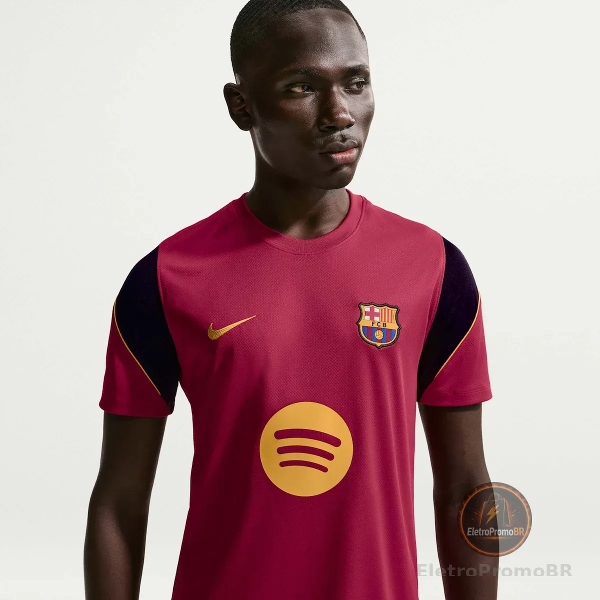 Camiseta Barcelona Nike Strike Masculina