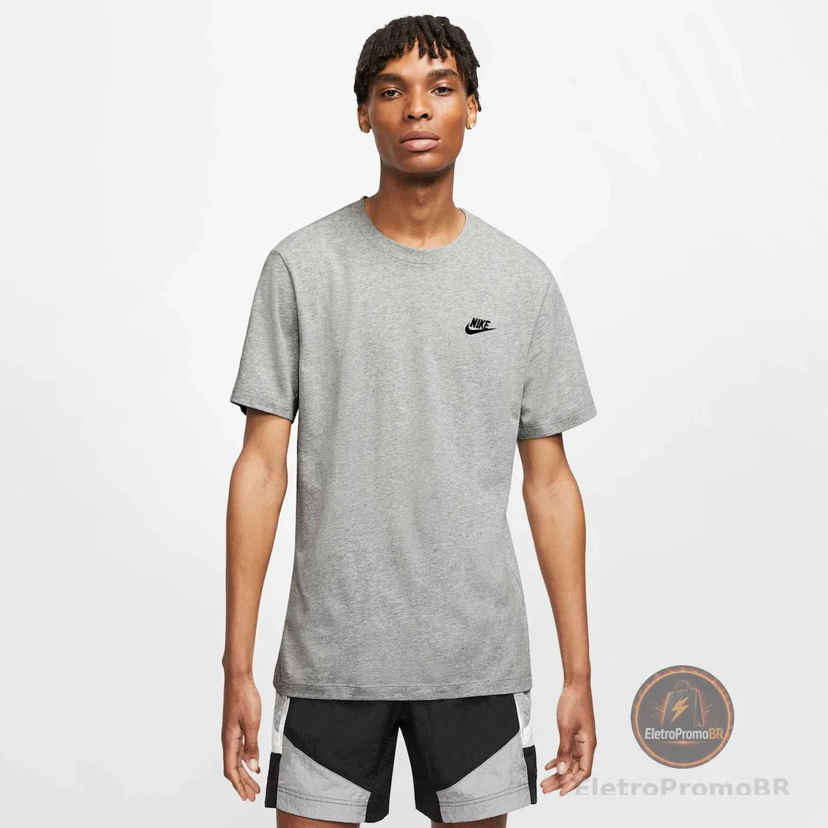 Camiseta Nike Sportswear Club Masculina