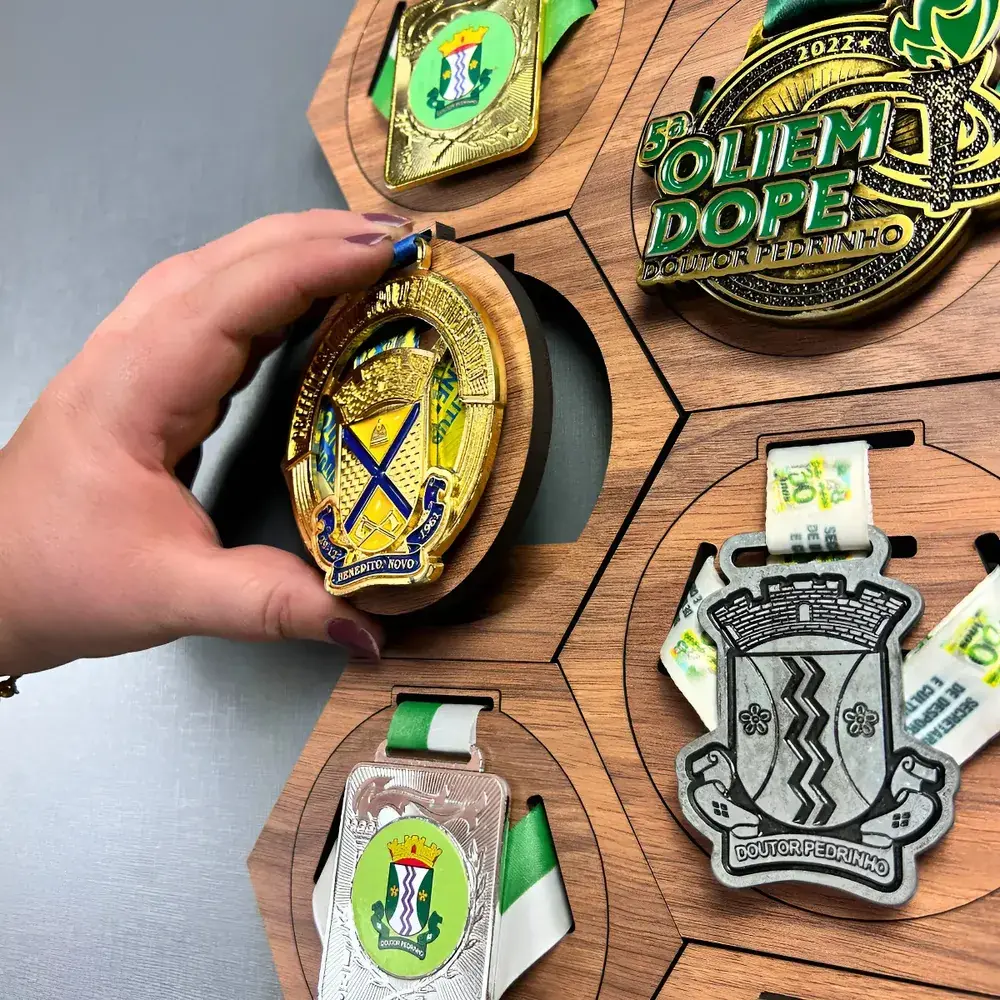 Kit 10 Suporte Porta Medalha Parede Hexagonal Mdf Facris Amadeirado