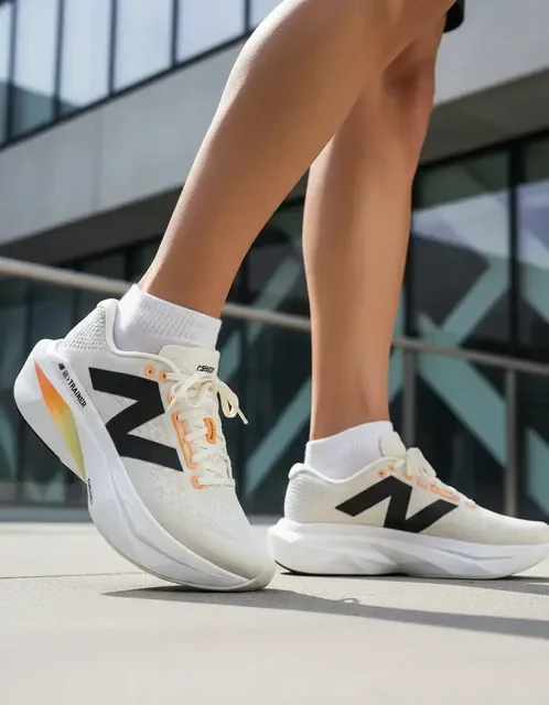 Tênis Masculino New Balance Supercomp Trainer V3 Carbono