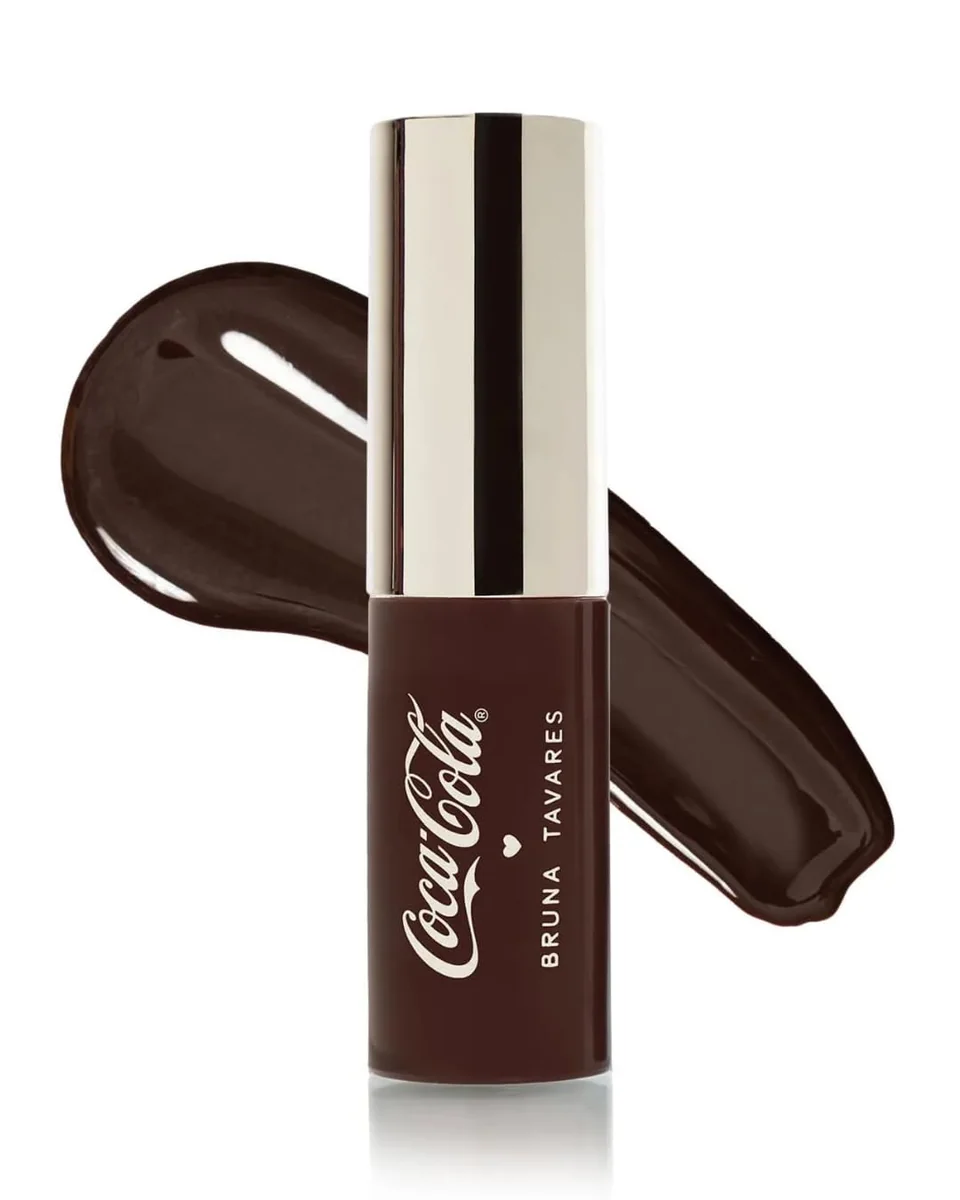 Bruna Tavares Coca Cola Oil Tint Harmony