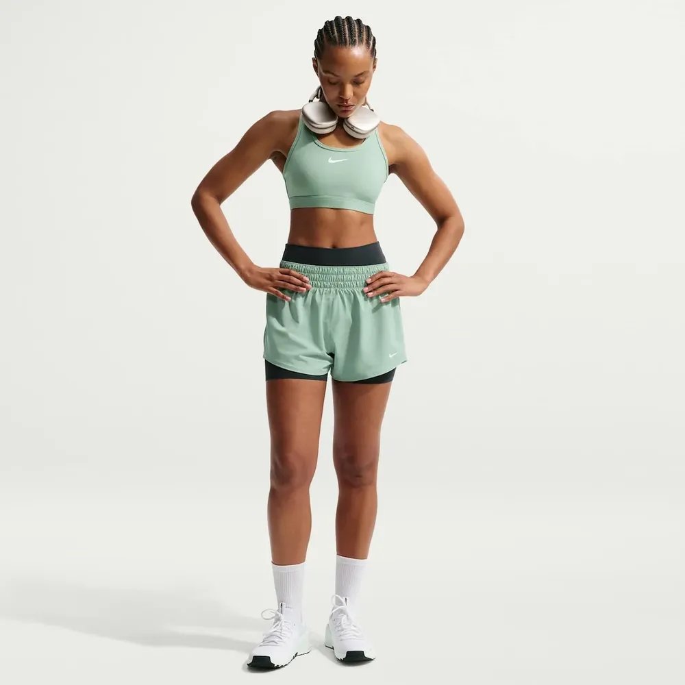 Shorts Nike One Feminino Verde-claro M