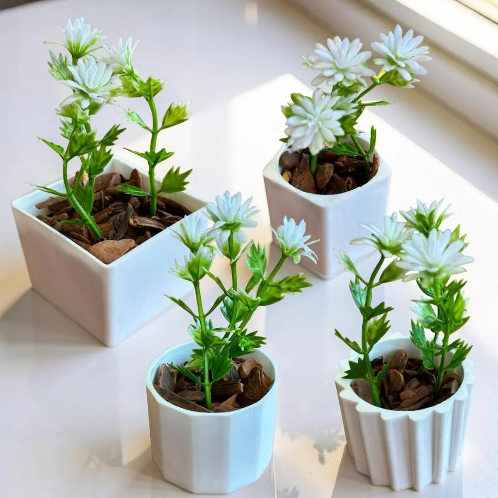 Kit 4 Mini Vasinhos Com Planta Artificiais Decoração De Casas Escritórios