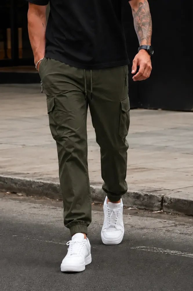 Calça Jogger Masculina Cargo Poliamida Com Elastano Verde Militar Liso G - 44/46