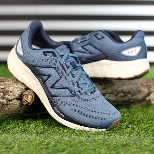 Tênis New Balance Fresh Foam 680v8 Cinza Escuro Masculino