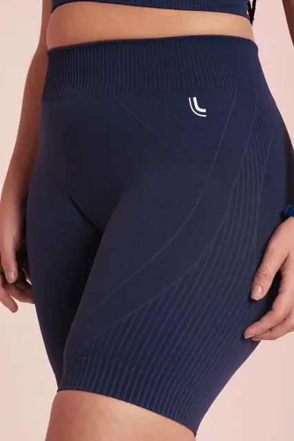 Bermuda Shorts Legging Compressão Anti Assadura Esporte