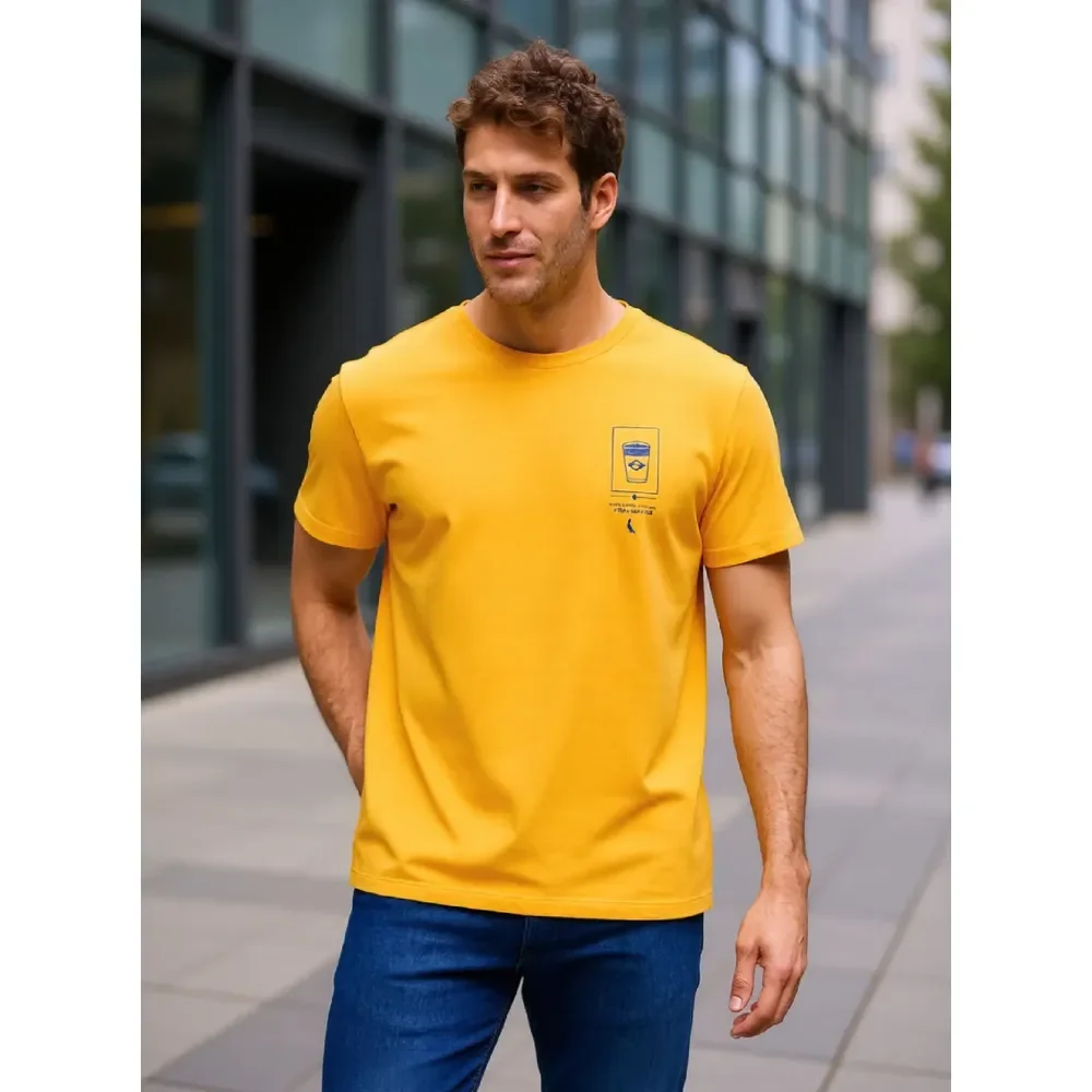 Camiseta Reserva Masculino Senna Mostarda Copo Da Copa G Estampa Localizada