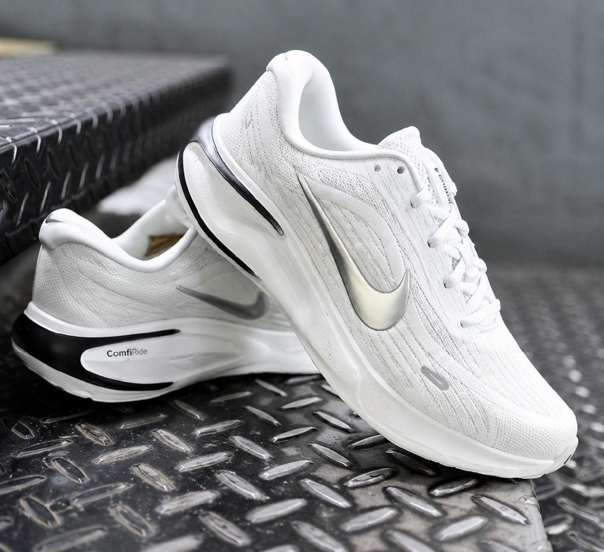 Tenis Nike Journey Run Masculino