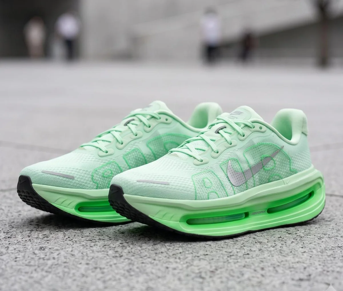 Tenis Nike Vomero Premium Feminino