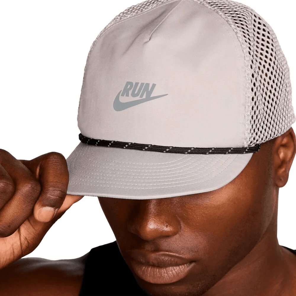 Bone Nike Run Swoosh Unissex